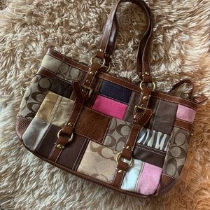 Quintessential 2010s Coach bag